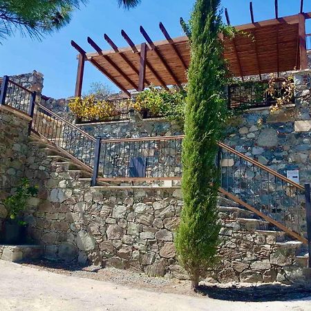 Traditional House With Mountain View - Dierona Village Exterior foto